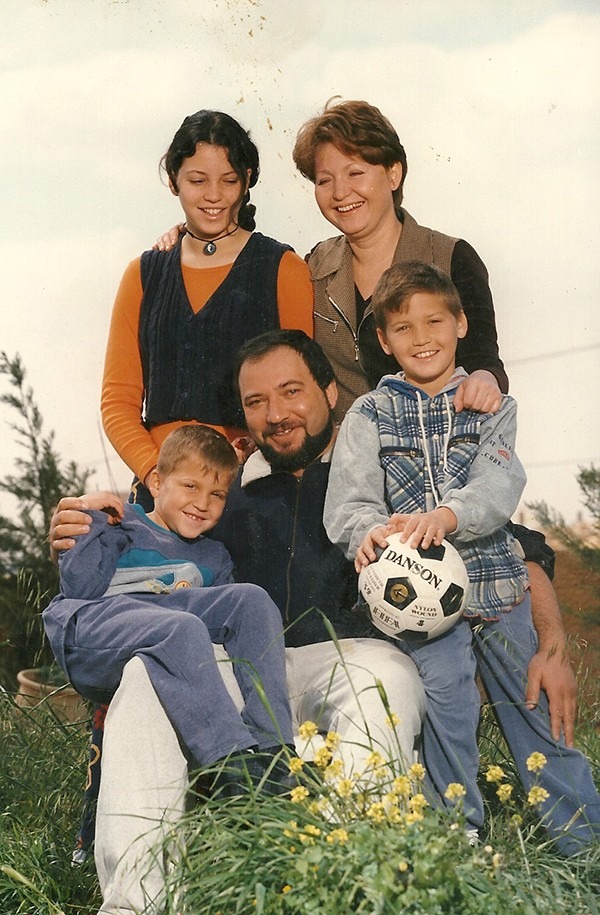 Либерман с семьёй, Нокдим, 1990-е